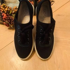 Soul by Naturalizer sneaks